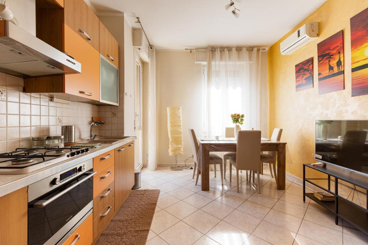 Udine M2 Balcony Apt Apartamento Milão Exterior foto